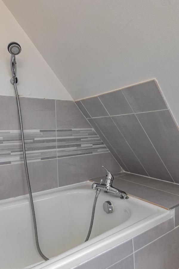 Joli Appartement 2 Pers Dans Les Remparts De Геранд Экстерьер фото